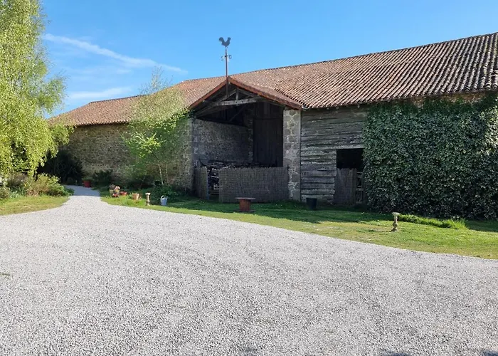 Chambres Et Gite Dans Un Lieu Calme Et Champetre Gourge Les Grippeaux Proche Parthenay