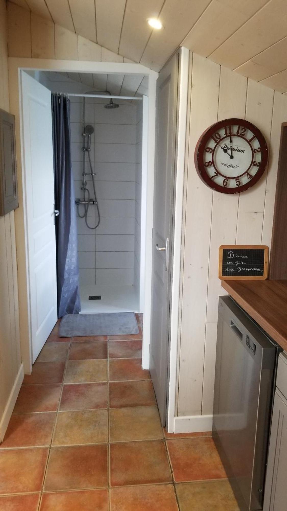 Et Dans Un Lieu Calme Et Champetre Les Grippeaux Proche Parthenay Homestay